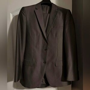 STARS Men’s Grey Pinstripe Suit, Size 38 and 33W
